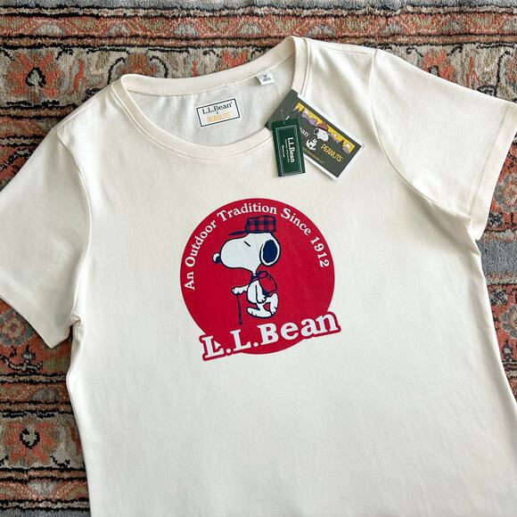 L.L. Bean Peanuts Snoopy Crewneck Graphic T-Shirt NWT - Picture 1 of 6